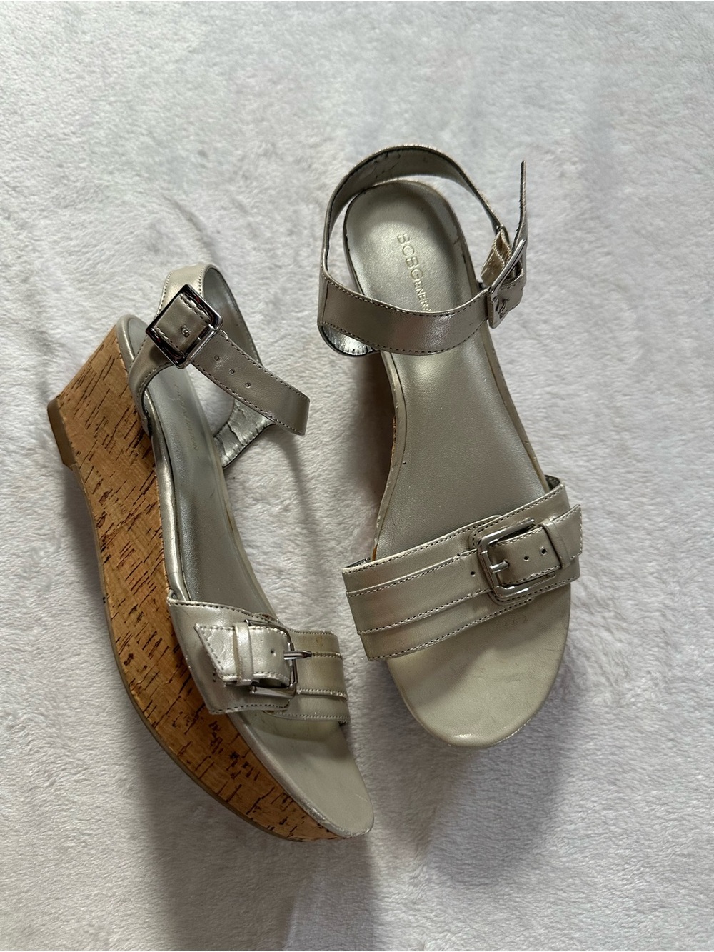 BCBGeneration Silver Metallic Cork Platform Buckle Straps Open Toe Wedge Size 9